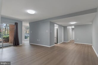 Building Photo - 3356 Woodburn Rd