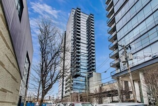 Building Photo - 860 W Blackhawk St