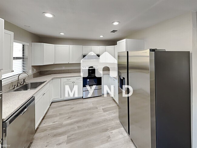 Foto del edificio - 3 br, 2 bath House - 204 Maki Rd