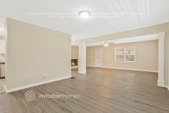 Building Photo - 107 Huntwood Dr
