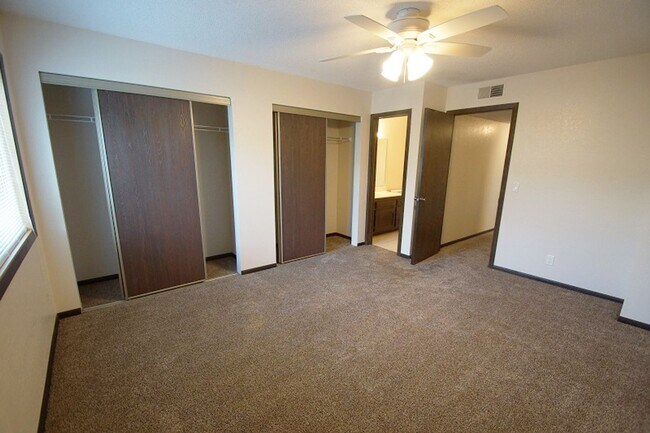 Building Photo - Spacious Two Bedroom Classic Appaloosa Suite