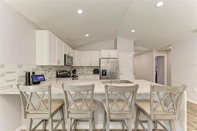 Photo - 827 Bacon Ave House