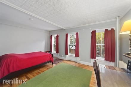 Foto del edificio - 3 br, 1 bath  - 2147 45th Ave