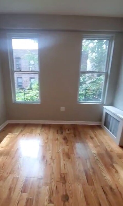 Foto del edificio - 687 E 223rd St