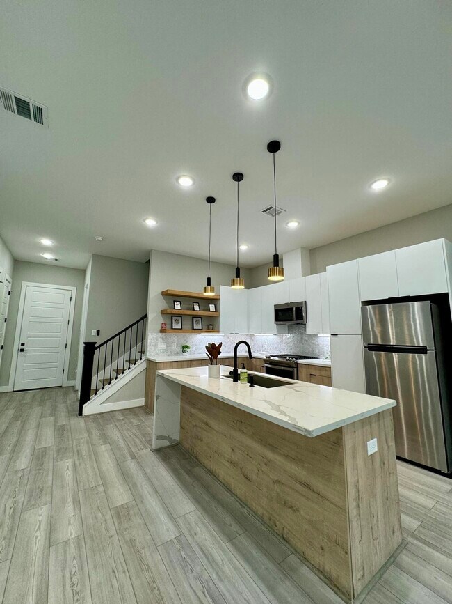 Foto del edificio - 7040 Avenue N