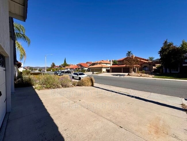 Foto del edificio - 25483 Blackthorne Dr