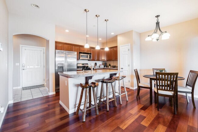 Building Photo - 2325 S G St