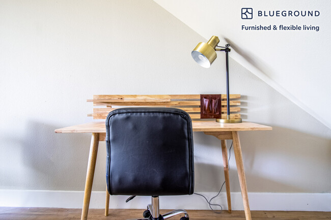 Foto del edificio - 838 Cinnabar St