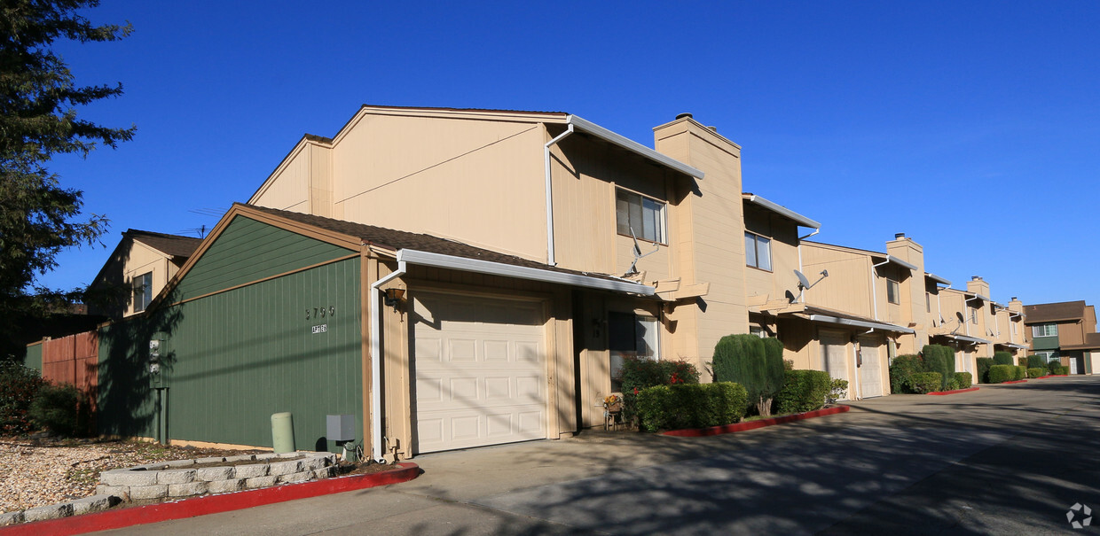Primary Photo - Watt Avenue Gardens Townhomes