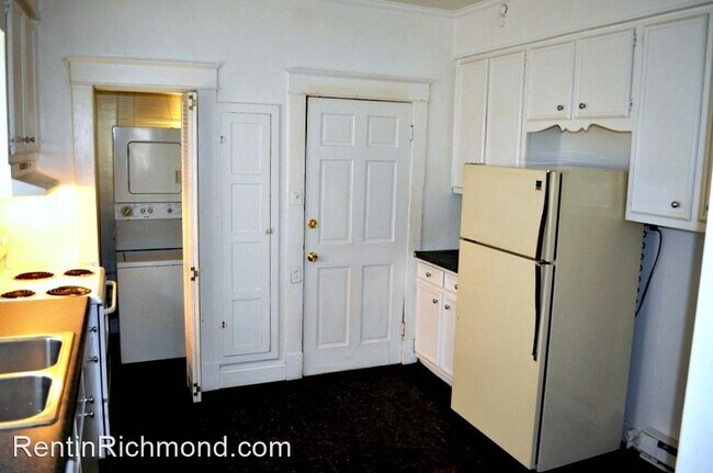 Building Photo - 2 br, 1 bath House - 4 W. 31st Street
