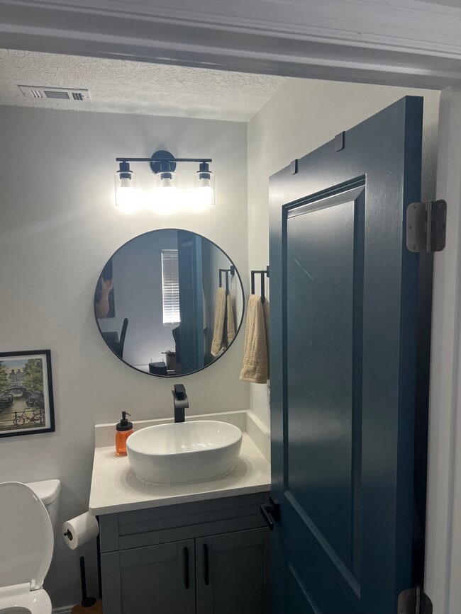 Foto del edificio - 6704 N 11th St