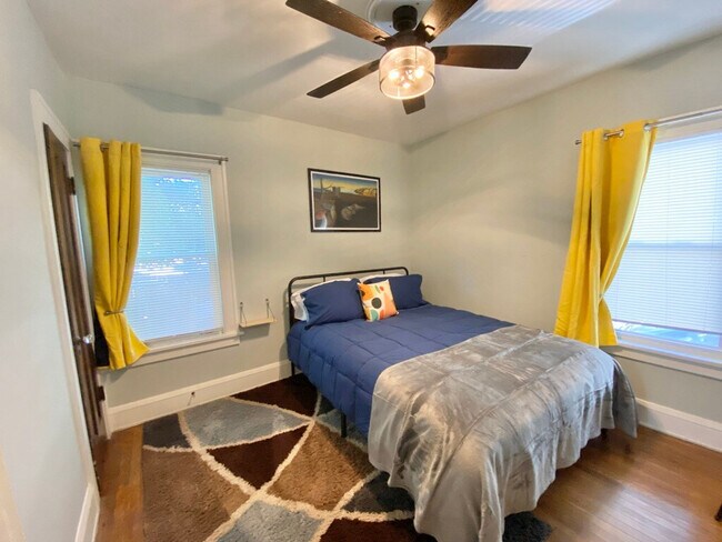 Foto del edificio - 2214 Lee Rd