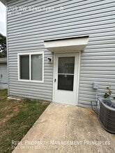 Building Photo - 8709 NW 82 Terrace