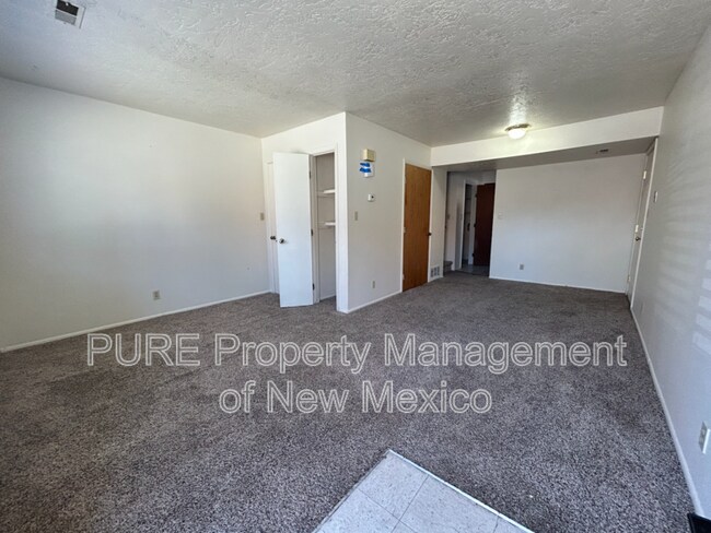 Foto del edificio - 1706 E 23rd St