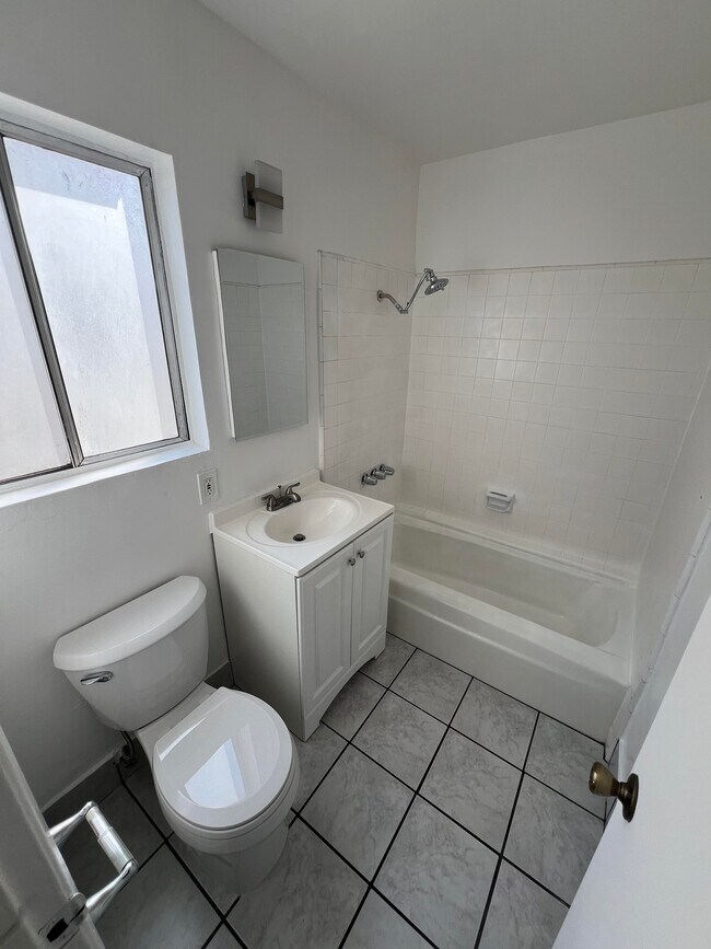 Foto del edificio - 1101 Ocean Front Walk