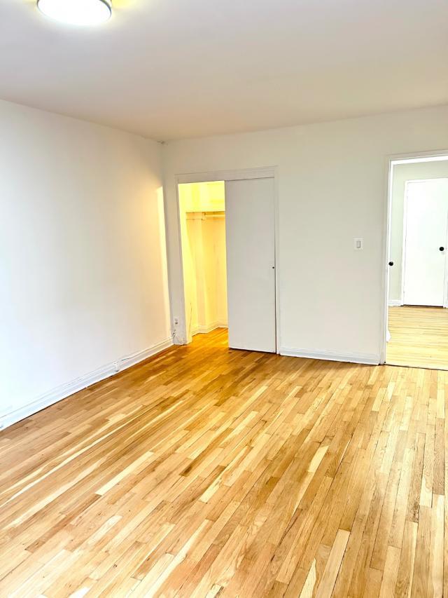 Foto del edificio - 2 bedroom in Bronx NY 10467