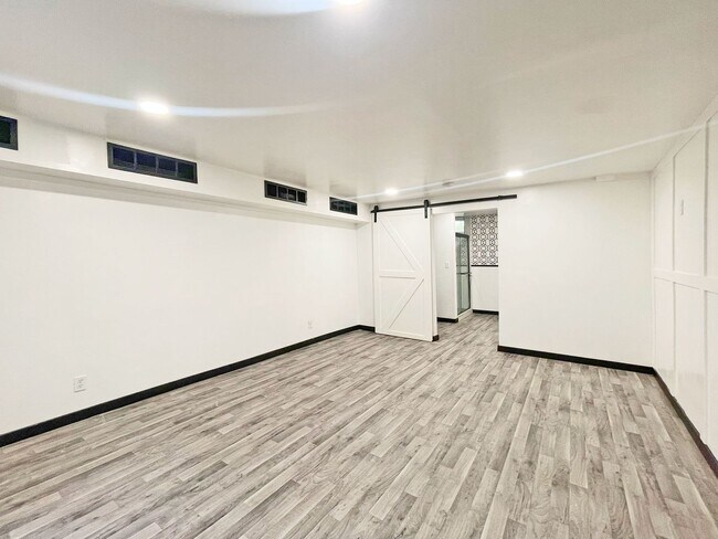 Building Photo - 7515 Cloman Way
