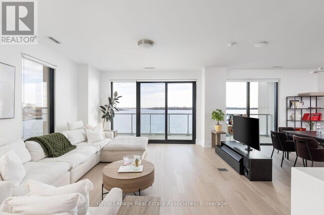 Building Photo - 118 Merchants' Wharf