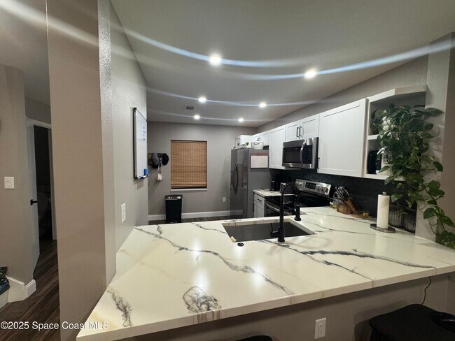 Foto del edificio - 157 Kristi Dr