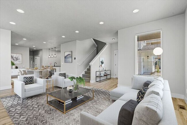 Foto del edificio - Perfectly designed 5-bedroom, 3-bath single family home