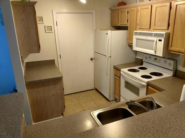 Building Photo - 2 bedroom in Jacksonville FL 32256