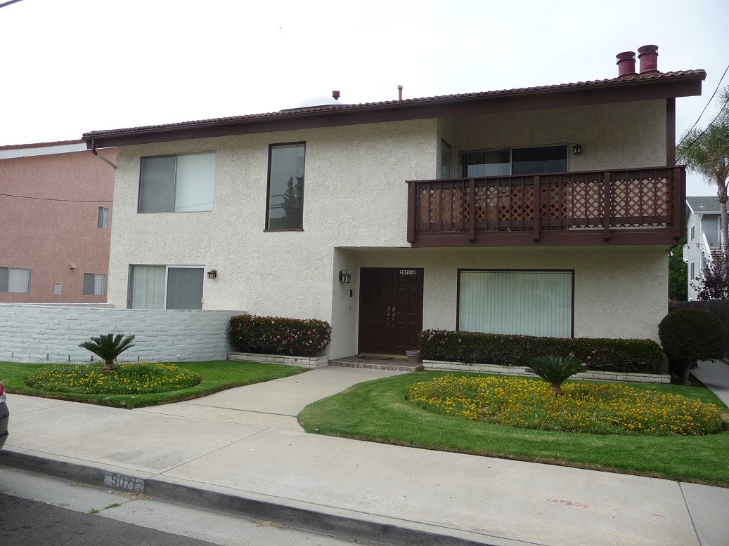 Front Unit - 5071 Dunbar Dr