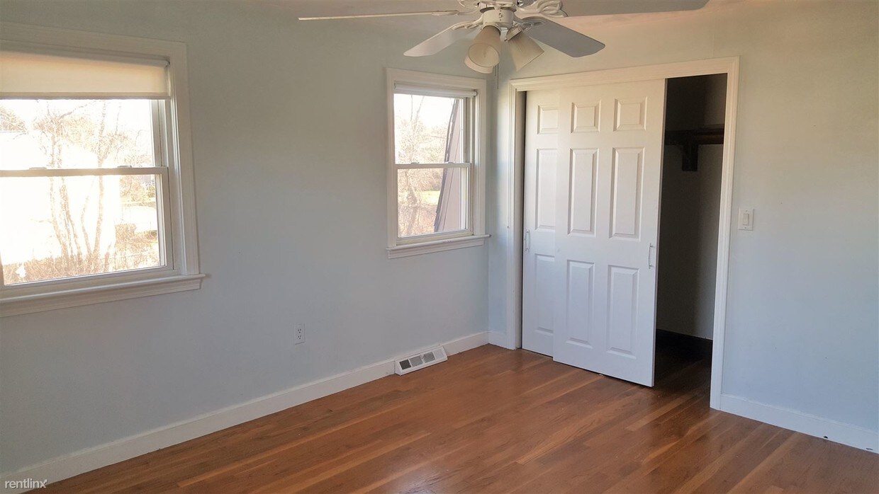 2 br, 1.5 bath 6 Rogers Ave 6 Condo for Rent in Dedham, MA