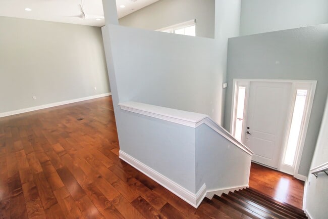 Building Photo - Island of Venice Annual Condo for Rent