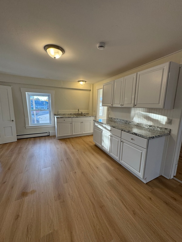 Building Photo - 76 Elm St