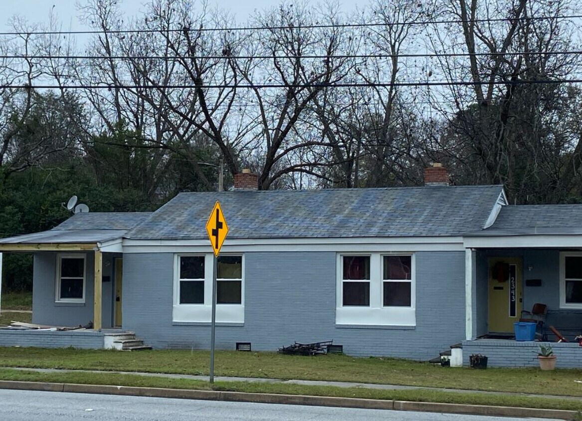 Primary Photo - 2345 Lumpkin Rd