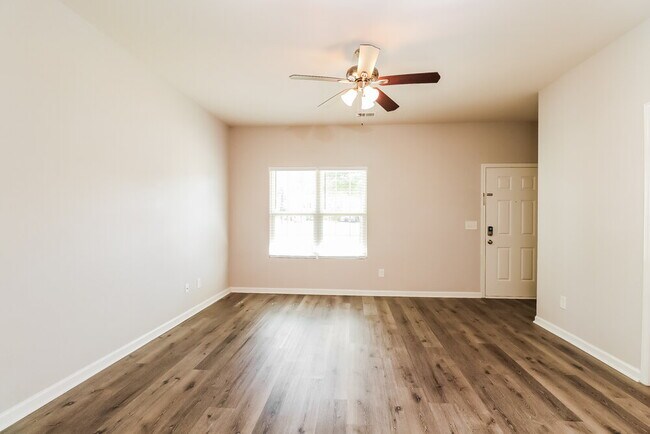 Foto del edificio - 6300 Paw Village Rd
