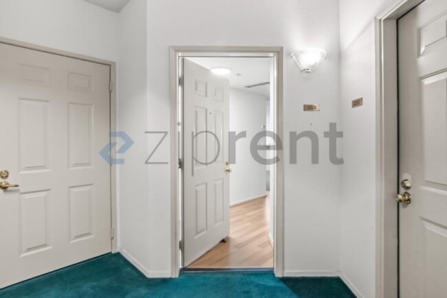 Building Photo - Unit 214