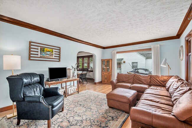 Foto del edificio - 932 Garfield Ave NW