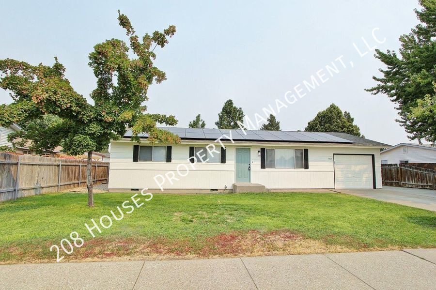 Primary Photo - Recently Renovated Single-Level Home