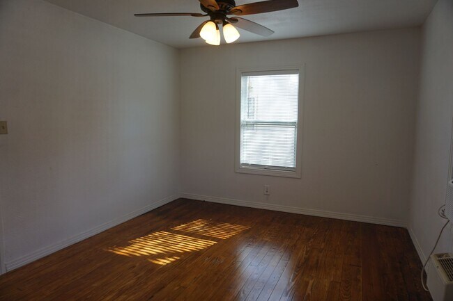 Foto del edificio - 2309 27th St