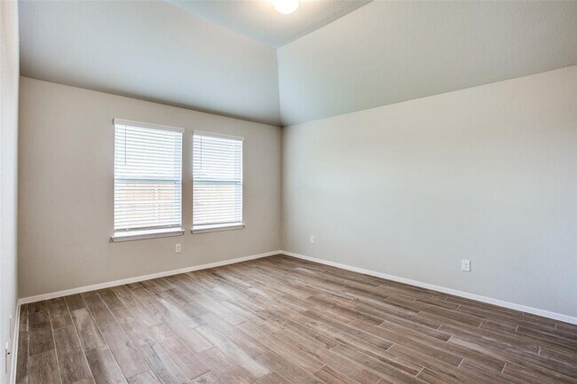 Building Photo - 225 Trailside Ln
