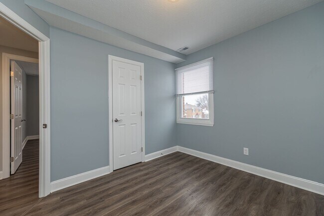 Foto del edificio - NEW UNITS WILL BE AVAILABLE SOON!!