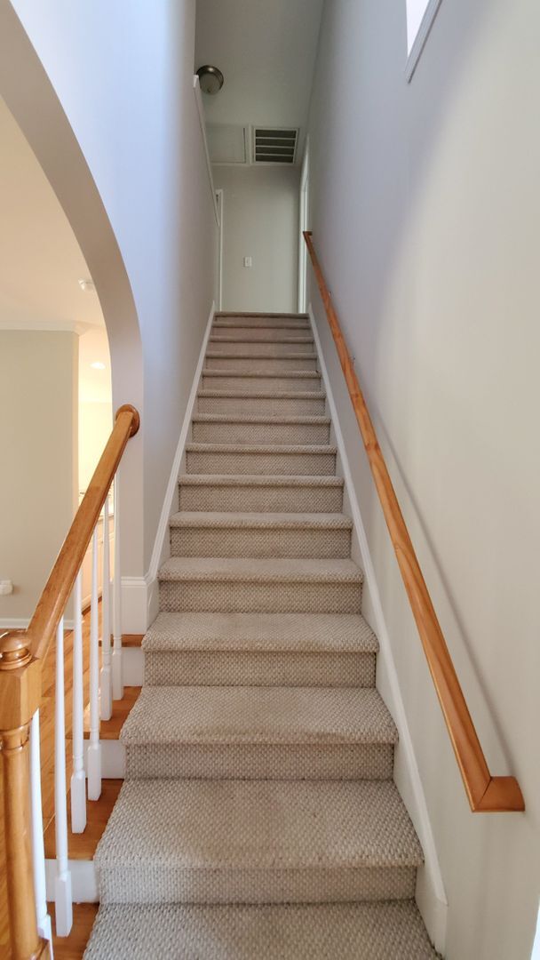 Foto del edificio - Coming Soon! 3 Bedroom / 2.5 Bath in South...