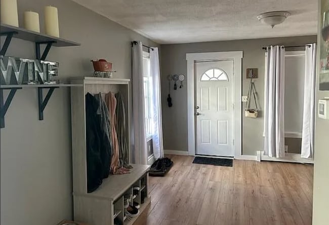 Photo - 100 Green St Apartment