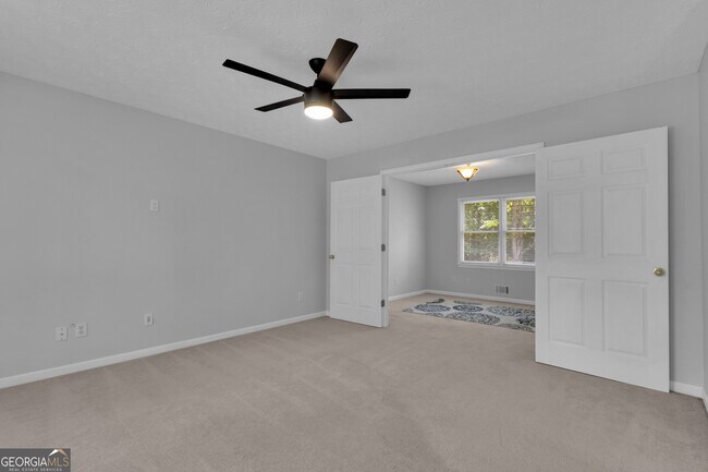 Building Photo - 115 Rockhurst Chase