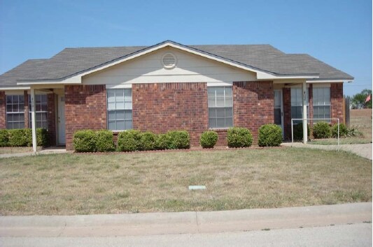 Primary Photo - Winters Duplexes