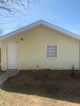 Building Photo - 906 S Virginia St