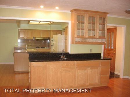 Foto del edificio - 3 br, 3 bath House - 5536 FERN DR