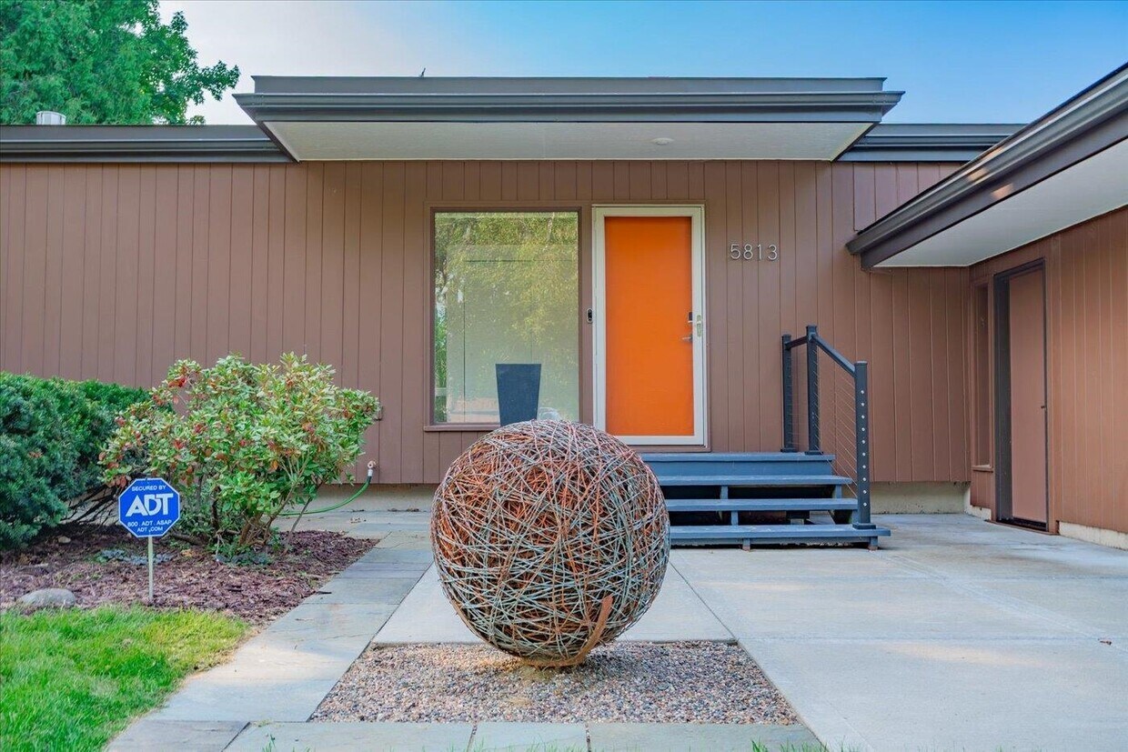 Foto principal - 5813 Anchorage Ave