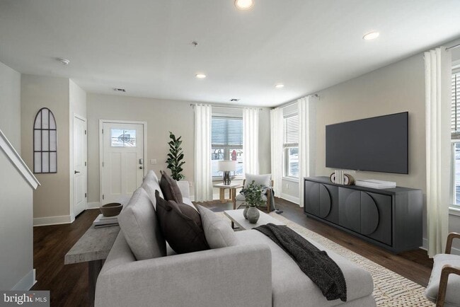 Foto del edificio - 302 Arya Ln