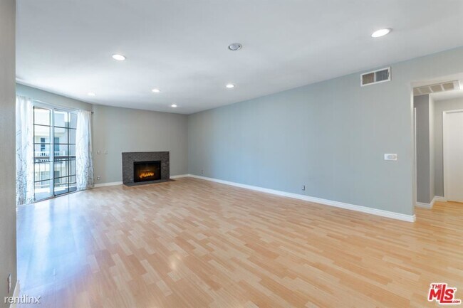Building Photo - 2 br, 2 bath Condo - 10021 Tabor St Apt 316