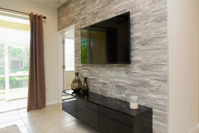 Photo - 7864 Limestone Ln Townhome