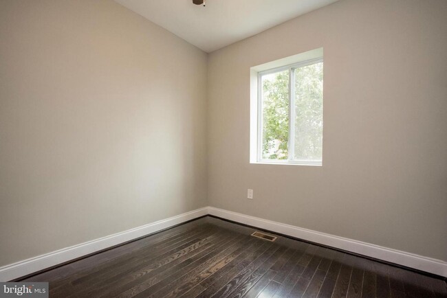 Foto del edificio - Single Family Home w/ Beautiful Outdoor Patio