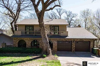 Building Photo - 845 Hidden Hills Dr