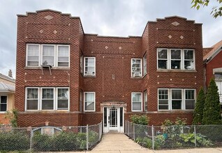 Building Photo - 3352 S Lituanica Ave